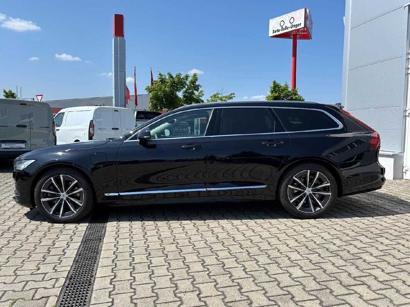 Volvo  Kombi Inscription Expression Recharge Plug-I