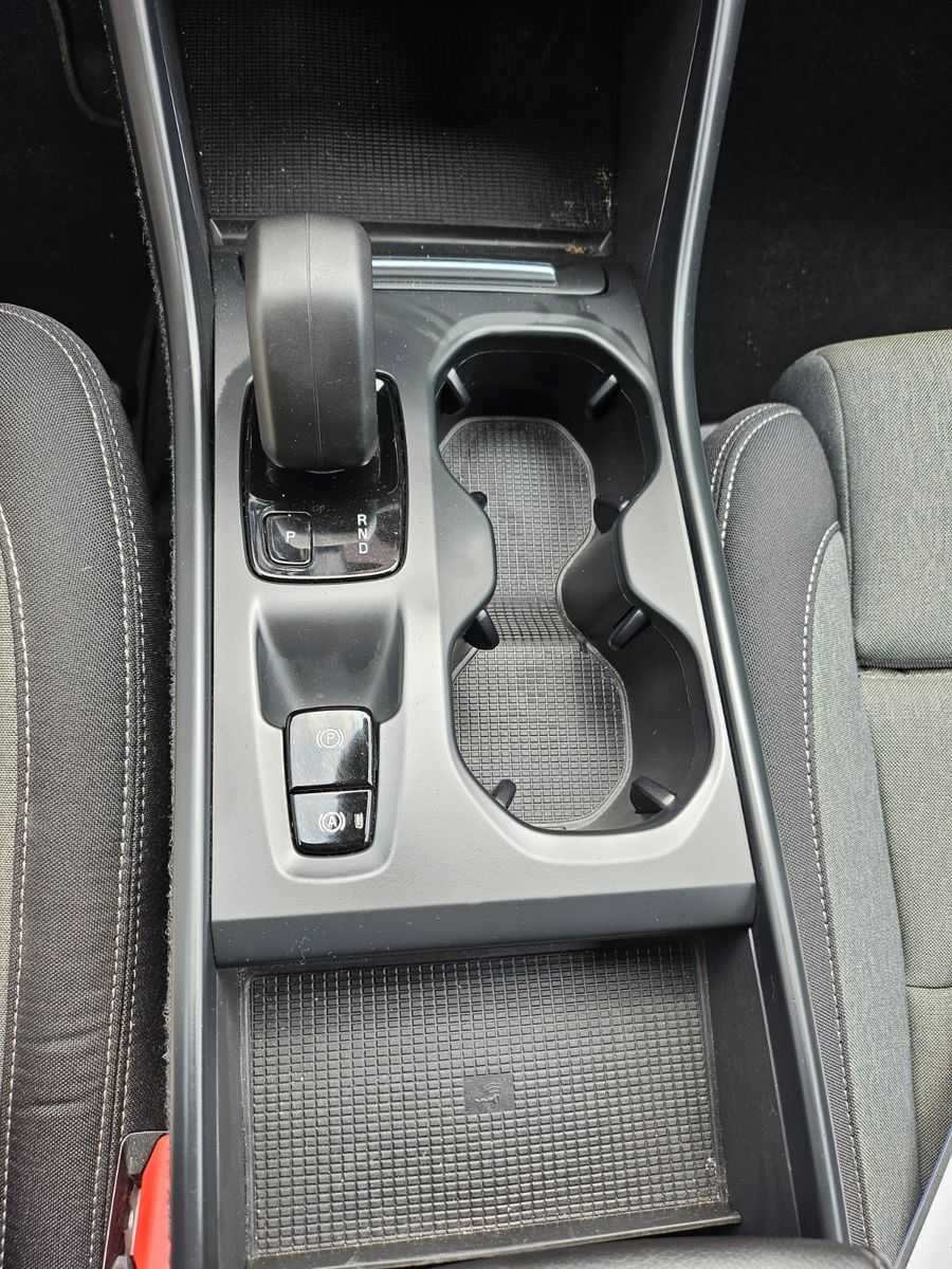 Volvo  Inscription Expression Recharge Plug-In Hyb