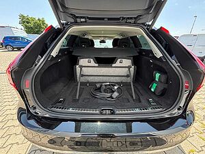 Volvo  Kombi Inscription Expression Recharge Plug-I