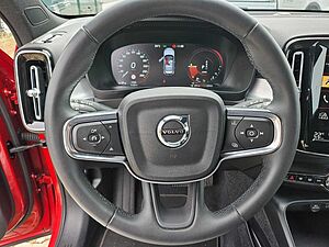 Volvo  Inscription Expression Recharge Plug-In Hyb