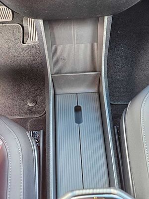 Volvo  Ultra 2WD Pure Electric inkl. Winterr.