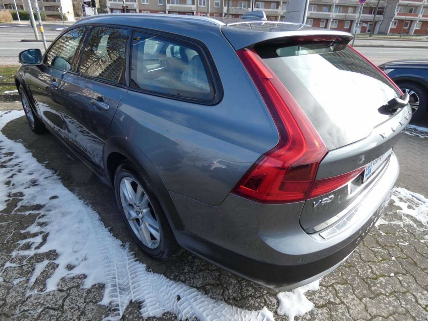 Volvo  Country D4 AWD Klima Navi Leder Rückfahrkamera