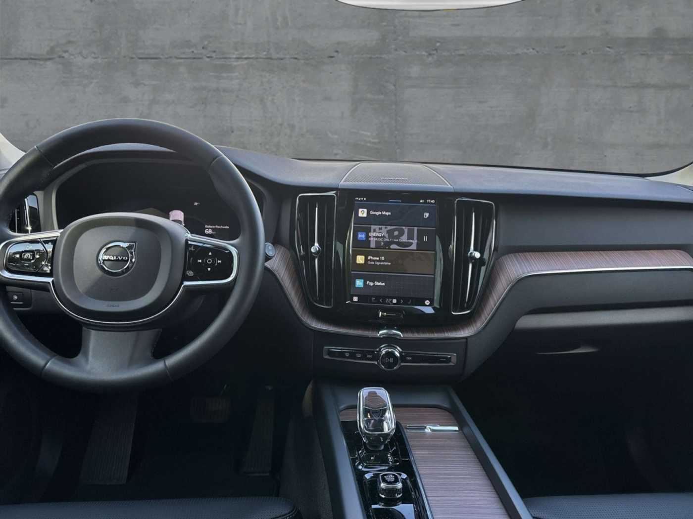 Volvo  T6 AWD Plus Dark Plug-In (EURO 6d) Klima Leder