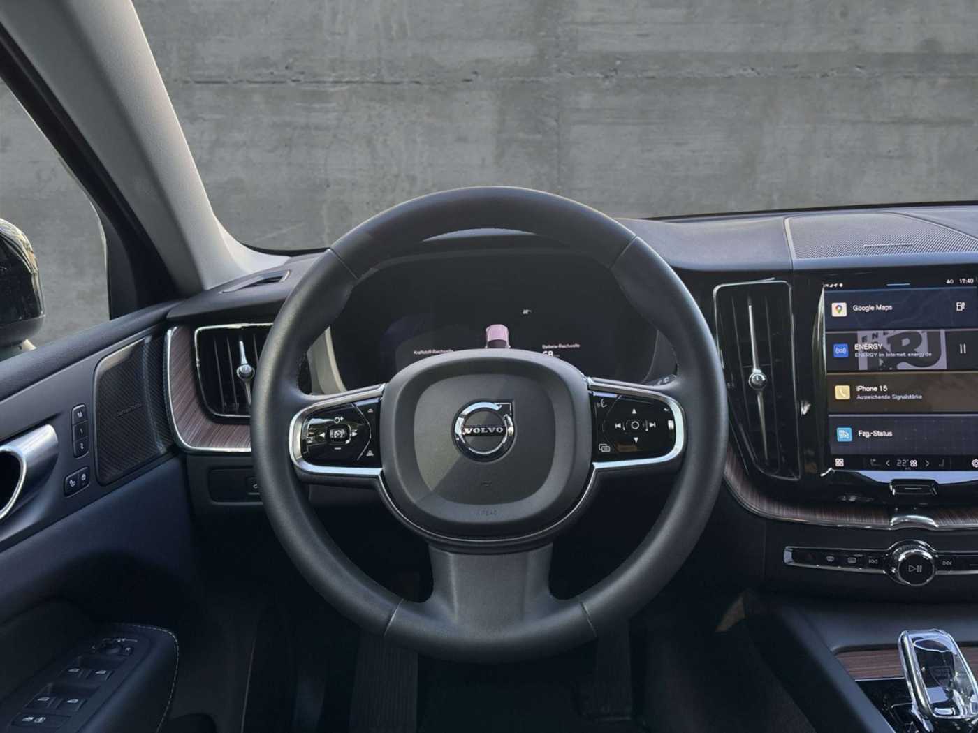 Volvo  T6 AWD Plus Dark Plug-In (EURO 6d) Klima Leder