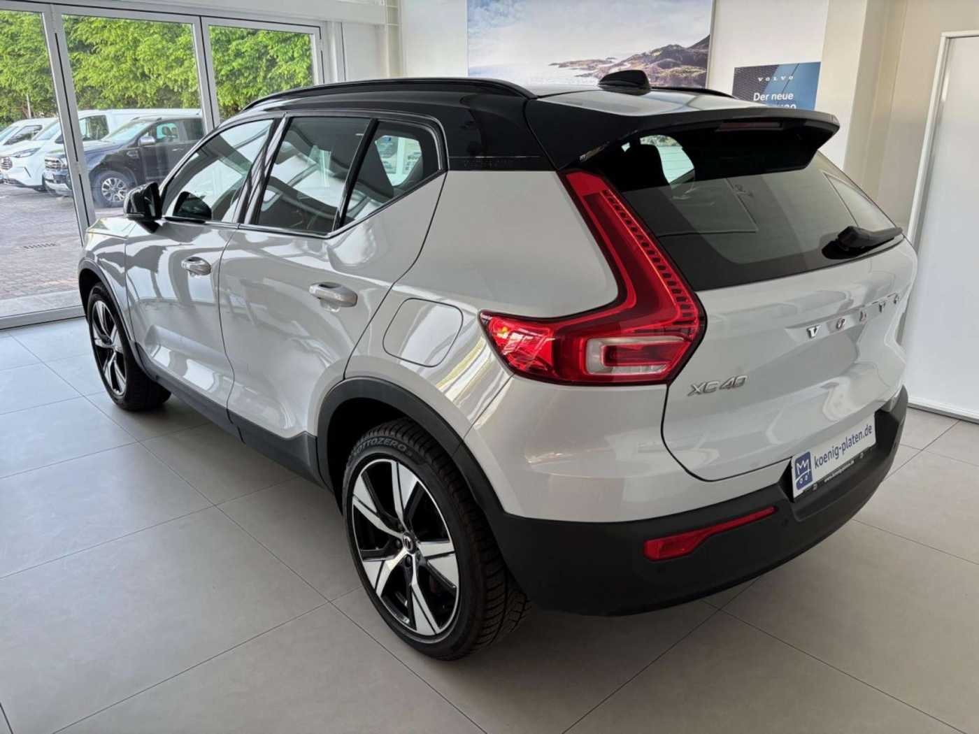 Volvo  P8 Twin Pure Electric AWD R-Design Recharge Klima