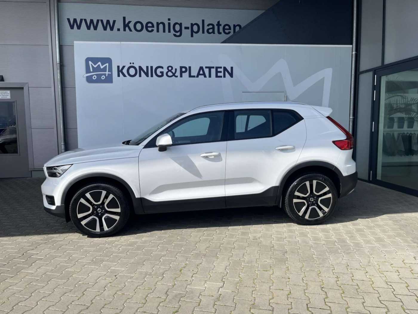 Volvo  T3 2WD Momentum Pro (EURO 6d) Klima Navi