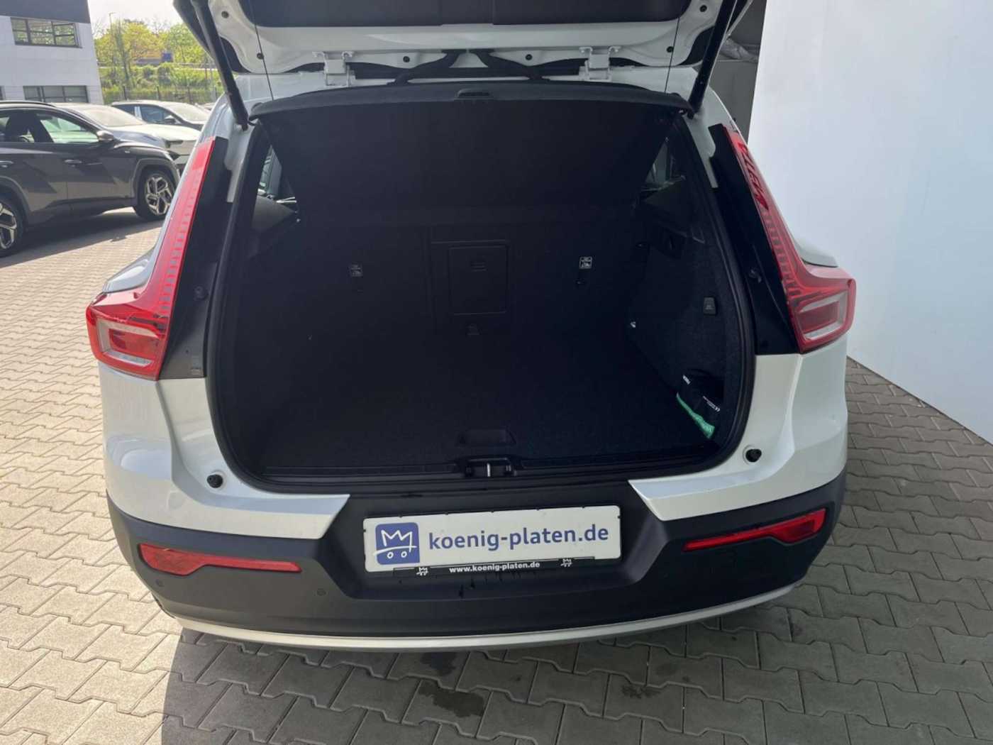 Volvo  T3 2WD Momentum Pro (EURO 6d) Klima Navi