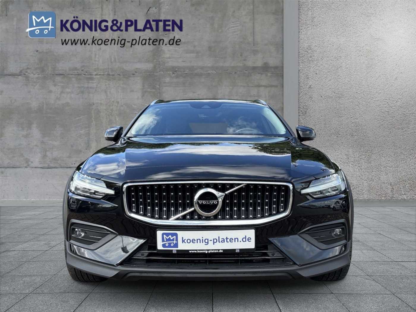 Volvo  Country D4 AWD Pro (EURO 6d-TEMP)(DPF) Klima Navi