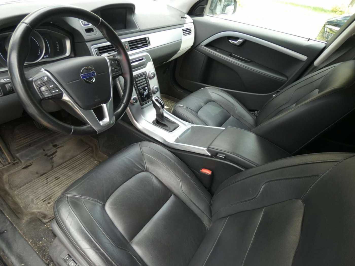 Volvo  D4 Summum - Landesversion Schweden Klima Xenon