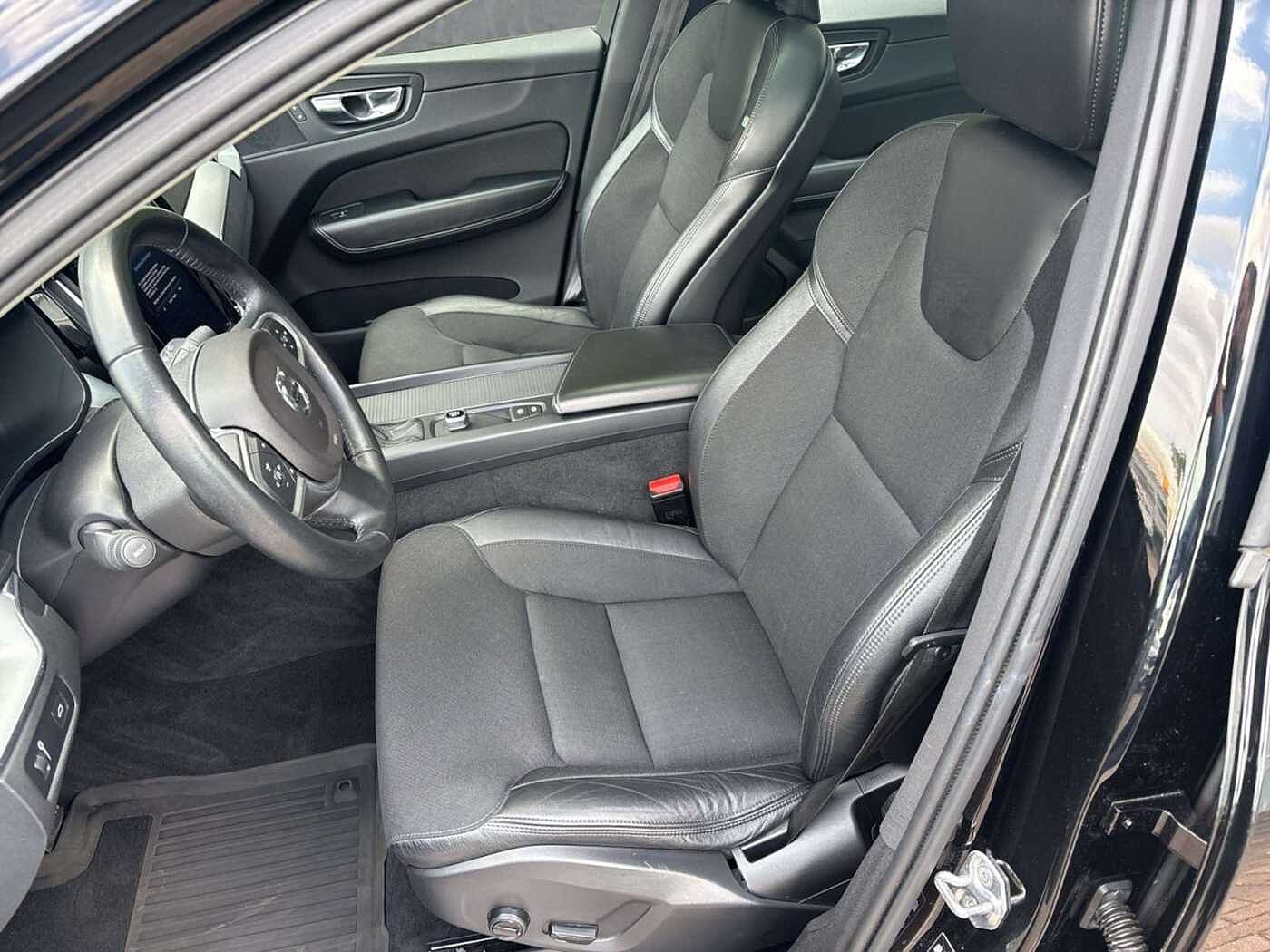 Volvo  D4 2WD Momentum (EURO 6d-TEMP) Klima Navi
