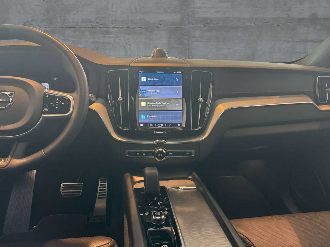 Volvo  B5 (Diesel) AWD R-Design (EURO 6d) Klima Navi