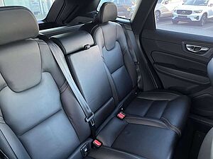 Volvo  B5 (Diesel) AWD R-Design (EURO 6d) Klima Navi