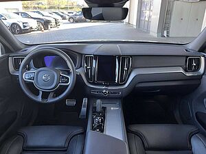 Volvo  B5 (Diesel) AWD R-Design (EURO 6d) Klima Navi
