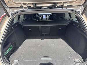 Volvo  B4 Benzin Plus Dark Klima Rückfahrkamera