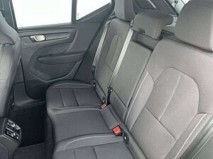 Volvo  T3 2WD Momentum Pro (EURO 6d) Klima Navi