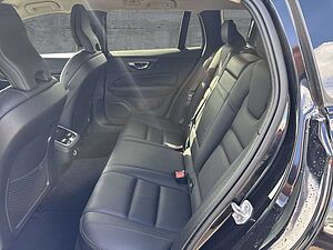 Volvo  Country D4 AWD Pro (EURO 6d-TEMP)(DPF) Klima Navi