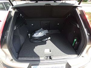 Volvo  T4 2WD Plus Bright Plug-In Hybrid (E6d) Klima