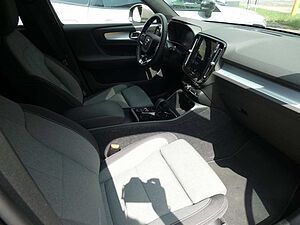 Volvo  T4 2WD Plus Bright Plug-In Hybrid (E6d) Klima