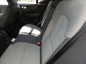 Volvo  T4 2WD Plus Bright Plug-In Hybrid (E6d) Klima