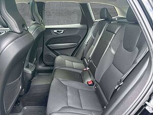 Volvo  D4 2WD Momentum (EURO 6d-TEMP) Klima Navi
