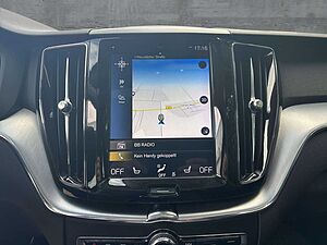 Volvo  D4 2WD Momentum (EURO 6d-TEMP) Klima Navi