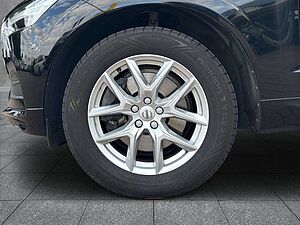 Volvo  D4 2WD Momentum (EURO 6d-TEMP) Klima Navi