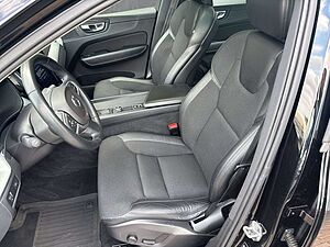 Volvo  D4 2WD Momentum (EURO 6d-TEMP) Klima Navi