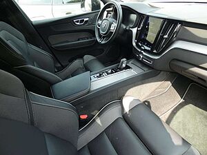 Volvo  B5 (Benzin) AWD R-Design (EURO 6d) Klima Navi