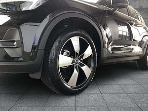 Volvo  B4 2WD Plus Bright (EURO 6d) Klima Rückfahrkamera