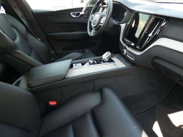 Volvo  B4 (Diesel) AWD Inscription (EURO 6d) Klima