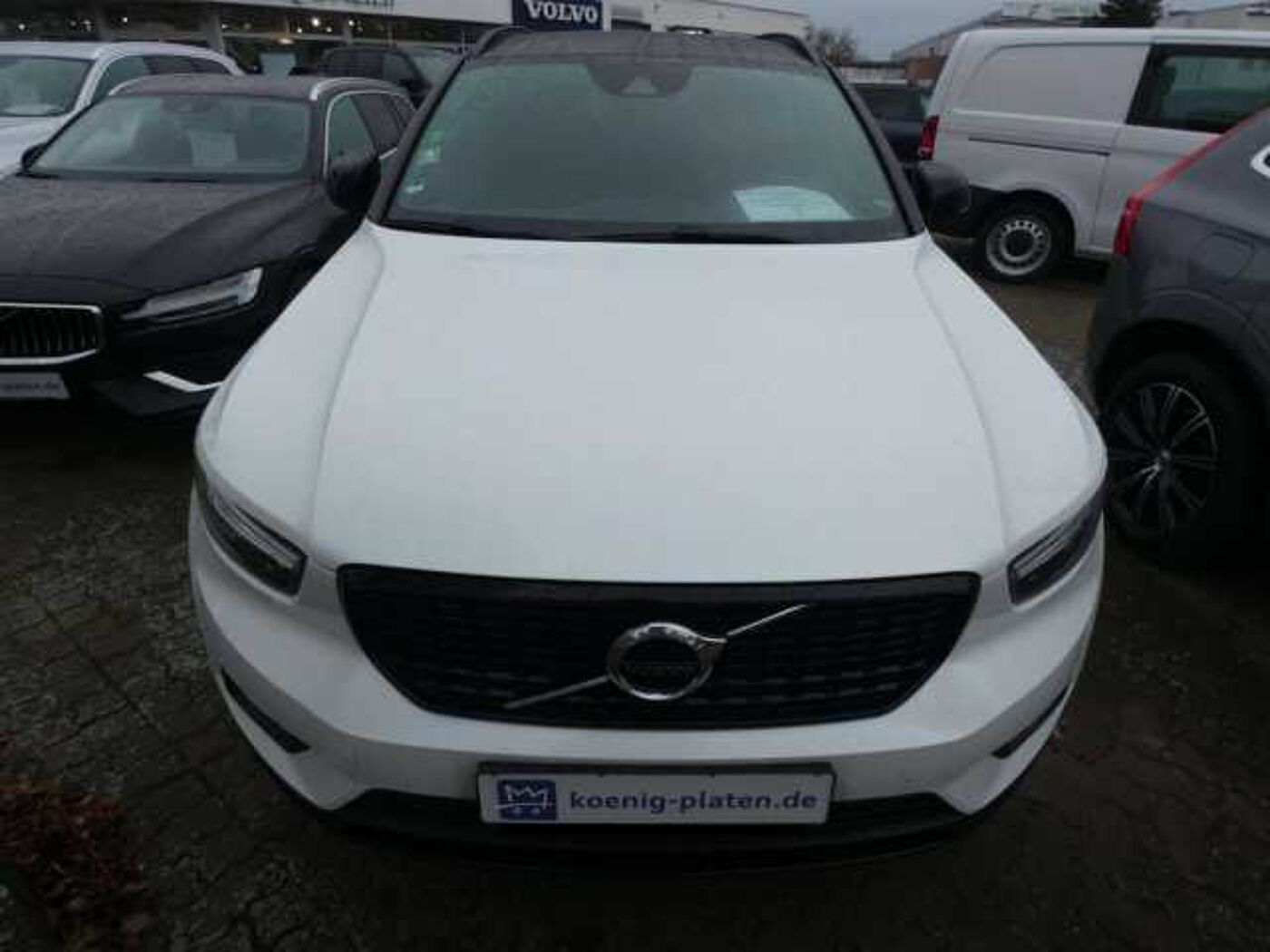 Volvo  T4 2WD R-Design (EURO 6d-TEMP) Klima Navi Leder