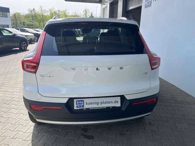Volvo  T3 2WD Momentum Pro (EURO 6d) Klima Navi