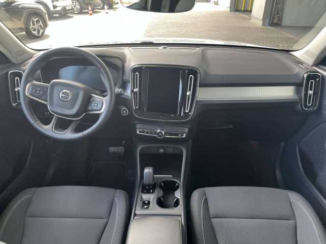 Volvo  T3 2WD Momentum Pro (EURO 6d) Klima Navi