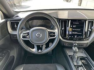 Volvo  T6 AWD R-Design (EURO 6d-TEMP) Klima Leder