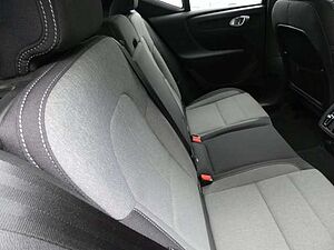 Volvo  B4 Plus Dark Klima Rückfahrkamera Sitzheizung