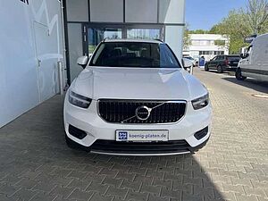 Volvo  T3 2WD Momentum Pro (EURO 6d) Klima Navi