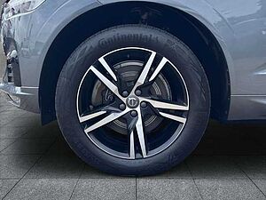 Volvo  B4 (Benzin) 2WD R-Design (EURO 6d) Klima Navi