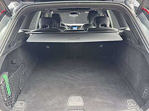 Volvo  B4 (Benzin) 2WD R-Design (EURO 6d) Klima Navi