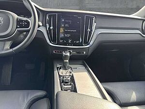 Volvo  Country D4 AWD Pro (EURO 6d-TEMP)(DPF) Klima Navi