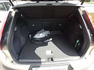 Volvo  T4 2WD Plus Bright Plug-In Hybrid (E6d) Klima