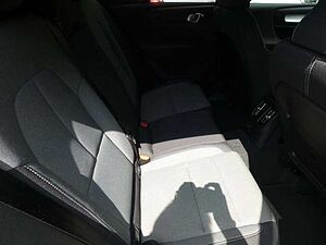 Volvo  T4 2WD Plus Bright Plug-In Hybrid (E6d) Klima