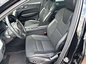 Volvo  D4 2WD Momentum (EURO 6d-TEMP) Klima Navi