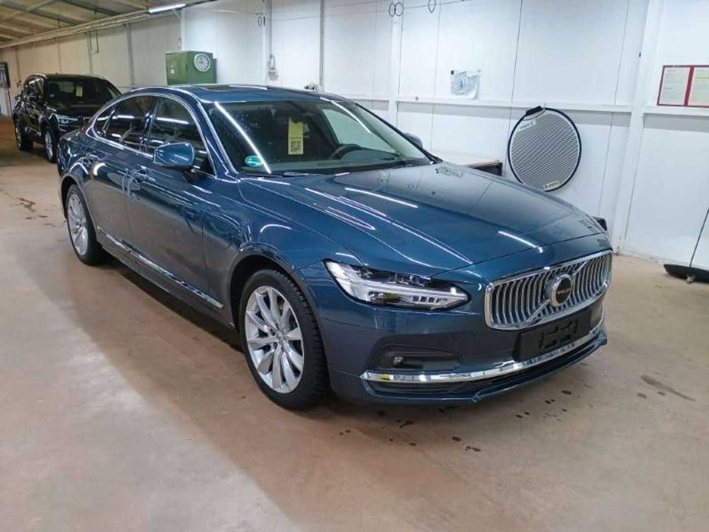 Volvo  Lim. B5 Ultimate Bright AWD Standhzg AHK SD