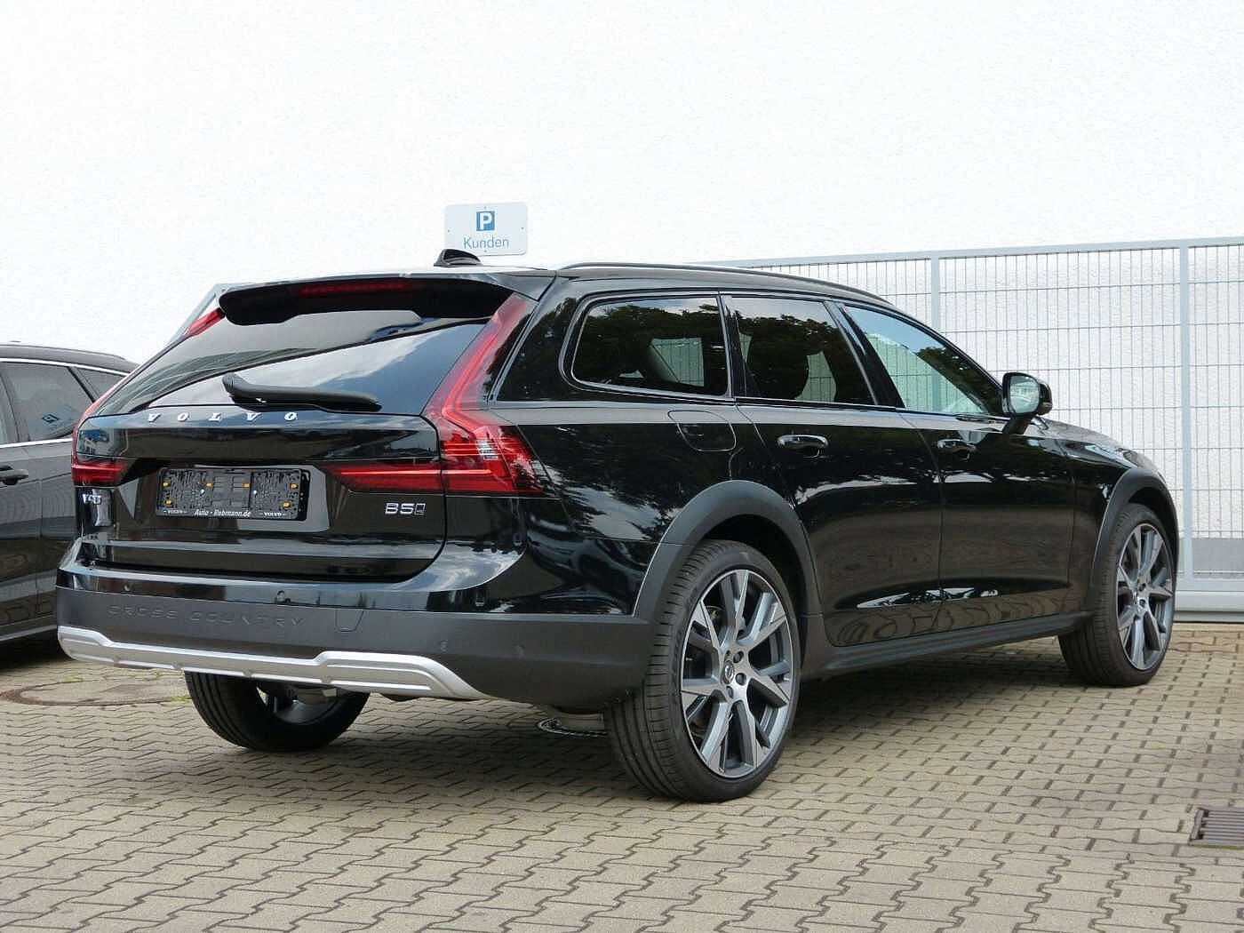 Volvo  V90 B5 Cross Country Ultimate AWD StdHz*LuftFW