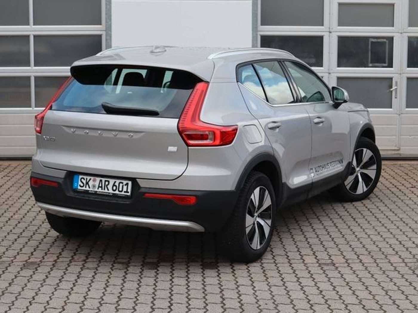 Volvo  T5 Core Recharge Plug-In Hybrid Automatik