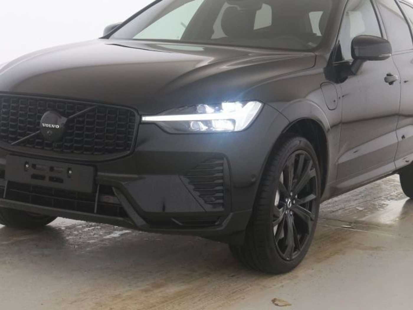 Volvo  T6 Plus Black Edition Plug-In Hybrid