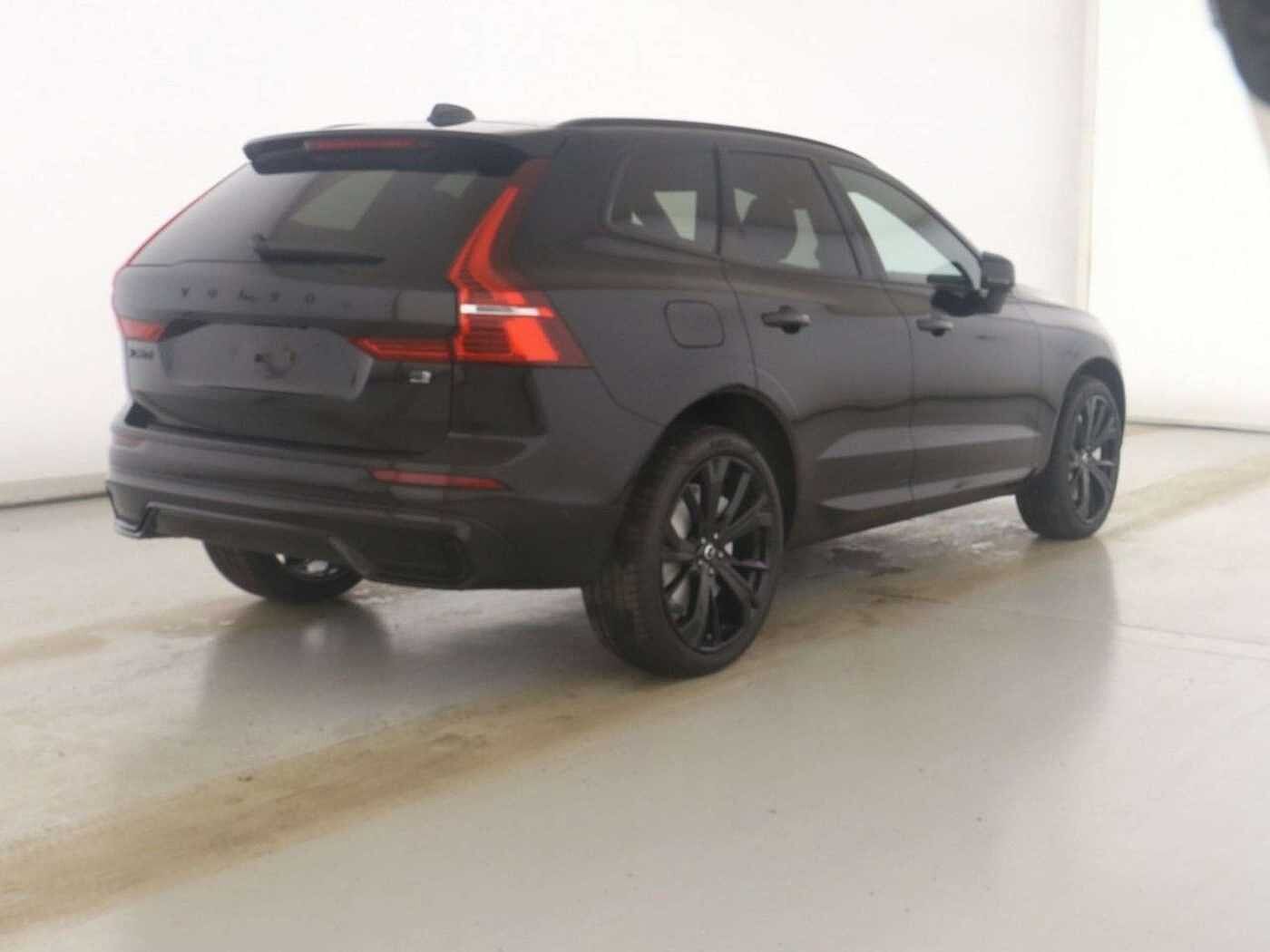 Volvo  T6 Plus Black Edition Plug-In Hybrid SD