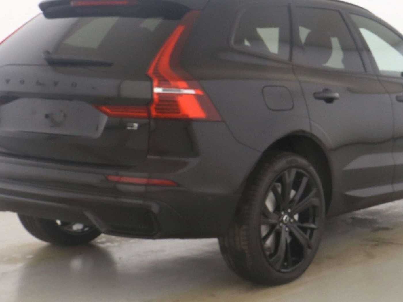 Volvo  T6 Plus Black Edition Plug-In Hybrid SD