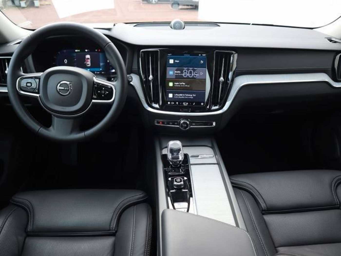 Volvo  V60 B4 Cross Country Ultimate AWD Massage Sthzg