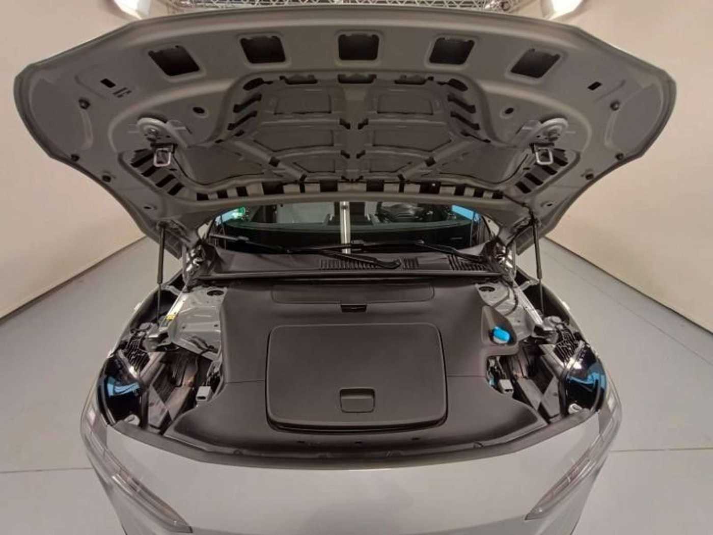 Volvo  Ultra Twin Performance Pure Electric 360°